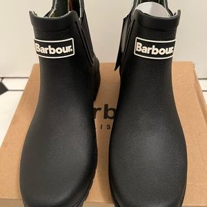 Barbour Women’s Wilton Chelsea Rain boot (BNWT)